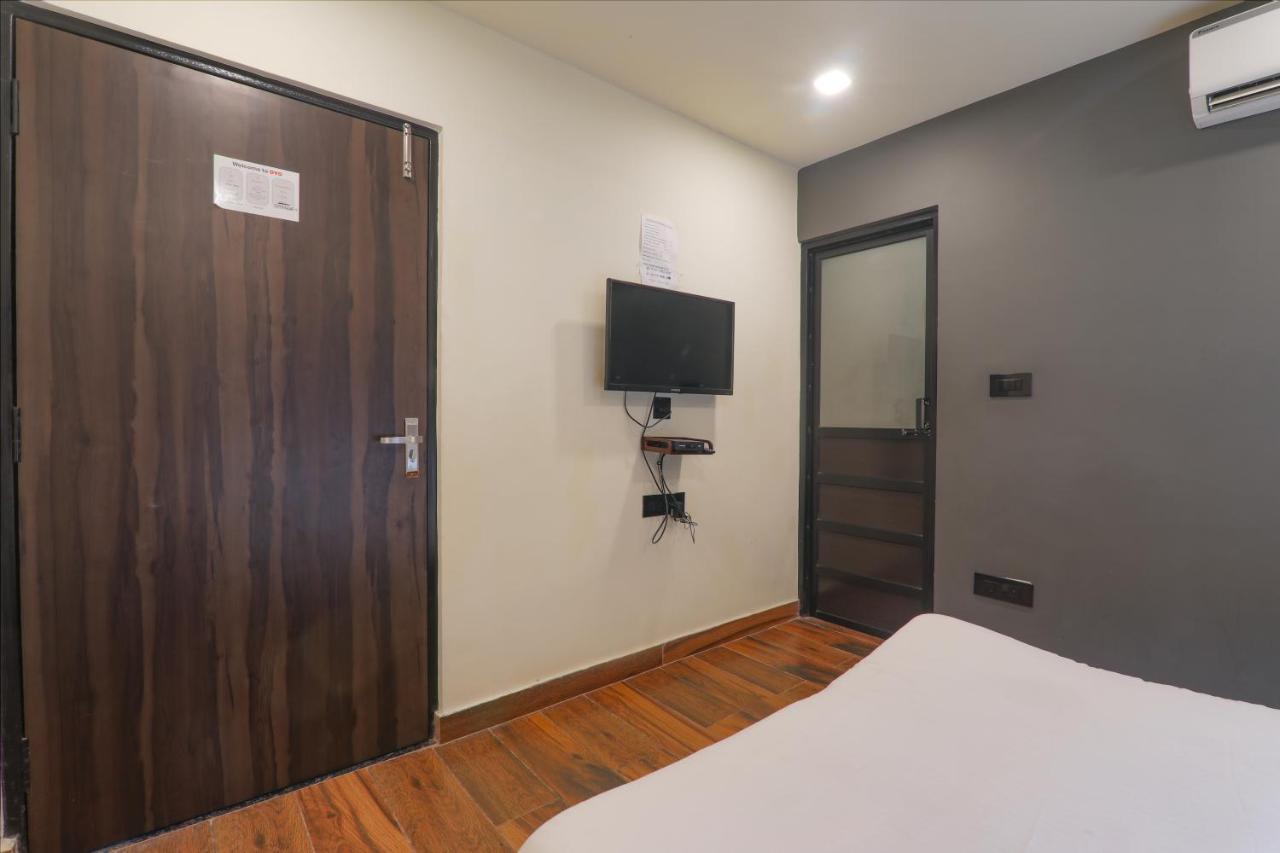 Hotel Fabexpress Lemon Grass Varanasi Exterior foto